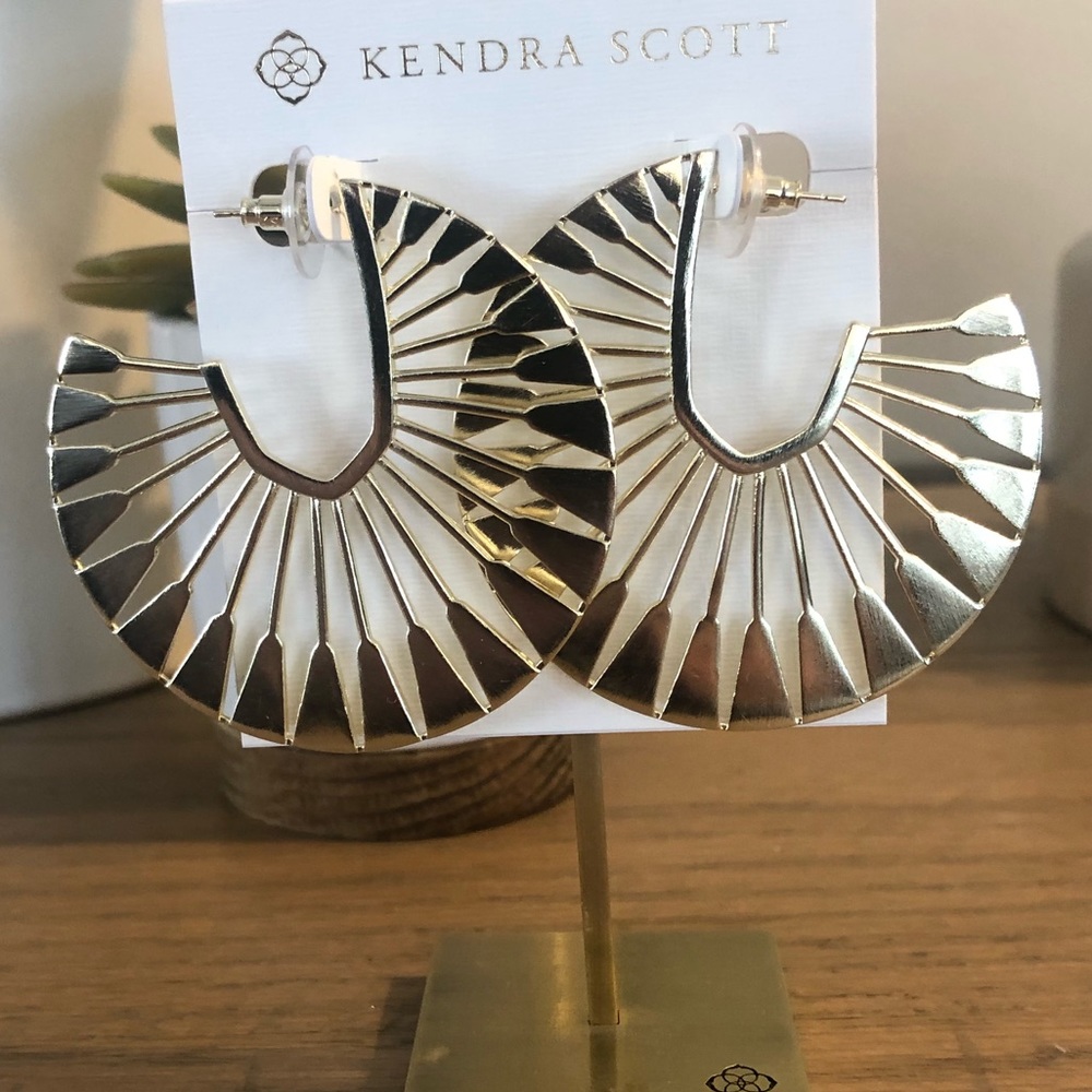 Kendra Scott Deanne Hoops | Gold